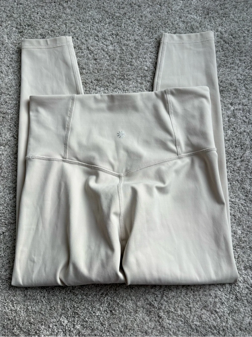 Athleta Cream Ultra High Rise Elation 7/8 Leggings